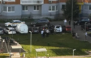 Причиной взрыва в машине на севере Москвы стала детонация взрывного устройства