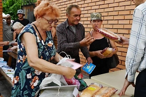 Опрос показал, сколько человек голодает на Украине
