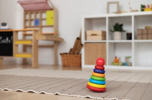 В Бурятии малыши устроили массовый побег из детсада со взломом