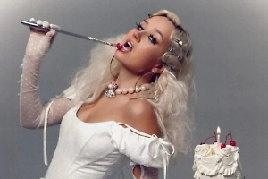 Как Клава Кока сама себя прокляла, надев свадебное платье раньше времени