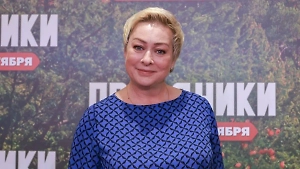 Актриса Аронова опровергла сообщения о госпитализации, назвав их безобразием