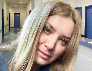 Отравление рыбой и морепродуктами в летний период не только одно из самых распространённых отравлений, но это ещё и реальная опасность для жизни. Самыми коварными в плане отравления считаются морепродукты, которые употребляют в сыром или полусыром виде. Ещё одна причина классического летнего отравления — грибы.