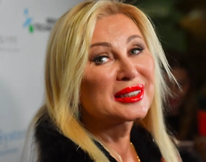 Как здорово, что у нас в России есть такие светлые замечательные праздники, как  День семьи, верности, любви в честь святых Петра и Февронии. Я от всей души поздравляю всех с этим замечательным праздником. Храните любовь, храните верность — и прибудет вам счастье!