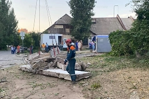 Названы факторы, которые осложняют поиски людей на месте взрыва газа в Волгограде