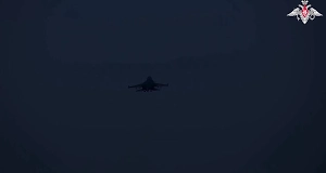 Су-34 мощной авиабомбой похоронила эшелоны ВСУ в укрытиях в курском приграничье