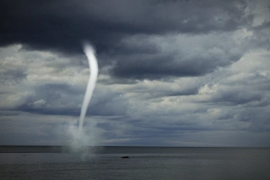 МЧС Краснодарского края прогнозирует смерчи над Чёрным морем от Анапы до Магри