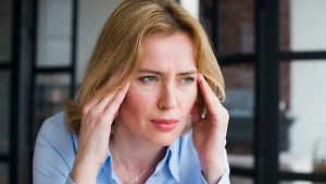 Названы гормоны, недостаток которых медленно разрушает мозг