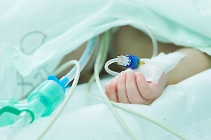 На Ямале двухлетний ребёнок проглотил 20 магнитов и умер