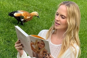 Врач усмотрел в поведении Глюкозы признаки приёма препаратов