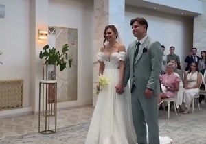 Звезда сериала "Постучись в мою дверь в Москве" Лиана Гриба впервые вышла замуж