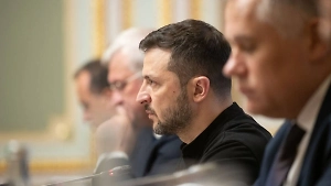 Зеленского предупредили о риске не долететь до Байдена