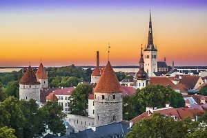 Эстония устала от безработных украинских беженцев и перестанет платить за них аренду