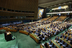 В Госдуме объяснили, почему шоумен Зеленский не смог собрать зал в Генассамблее ООН