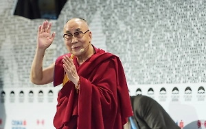 Российскому банку потребовалась помощь далай-ламы, чтобы вернуть украденные деньги