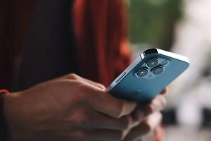 Россиян предупредили о новой схеме аферистов, орудующих в домовых чатах