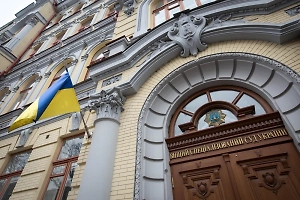 Обвиняемого в убийстве нардепа-русофобки Фарион привезли на суд в бронежилете