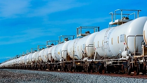 В кабмине опровергли сообщения о возможном запрете экспорта бензина