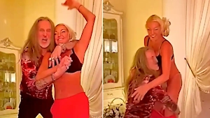 Шоу Волочковой требуют запретить из-за видео, где Джигурда целует её в трусы