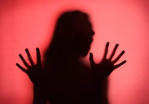 Россиянка пришла в гости на семейный праздник, а оказалась в сексуальном рабстве