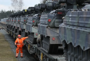 В Германии указали на резкое сокращение Западом военной помощи Украине
