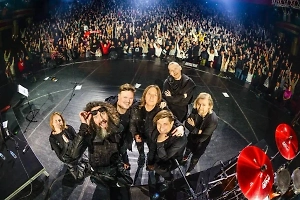 Члены группы "Би-2" впервые вышли на связь после задержания в Таиланде