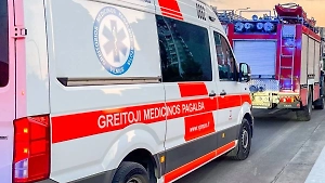 В Вильнюсе после нескольких взрывов загорелся пятиэтажный жилой дом