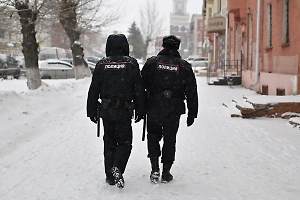 Мёртвого мужчину с проломленным черепом нашли на пороге больницы в Петербурге