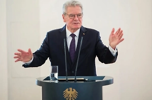 Экс-президент Германии Гаук: Нынешние времена опаснее холодной войны