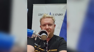 Неизвестные подожгли дверь квартиры радиоведущего Татаренкова в Петербурге