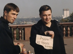 «Нам приходится»: Жуков рассказал, как сейчас общается с Потехиным