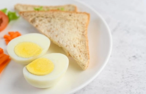 Есть в каждом доме: Назван простой продукт, снижающий риск развития деменции