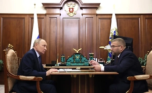 Глава ФТС Пикалёв попросил Путина подписать открытку для девочки Маши из Суджи
