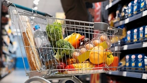 Выяснилось, как часто россияне ходят в магазин за продуктами