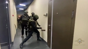 МВД показало видео обысков дома у блогеров Лерчек и Артёмчека