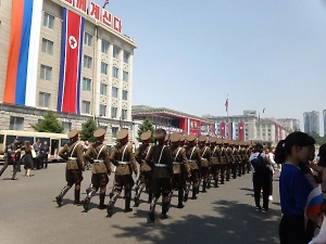 Песков допустил, что Путин может наградить военных КНДР за помощь под Курском