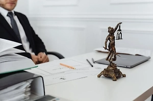 Когда и в каких случаях нотариуса можно вызвать на дом