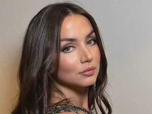 Актриса Ана де Армас рассекретила роман с пасынком президента Кубы