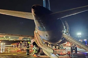 Загоревшийся SSJ 100 вызывал вопросы у пассажиров ещё до инцидента в Турции