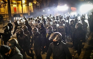 СМИ сообщают о задержанных на митинге в Тбилиси россиянах