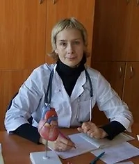 Вероятность заражения инфекцией зависит от индивидуальных особенностей человека, факторов окружающей среды (определённая температура воздуха, влажность), а росту заболеваемости способствует скученность, доля неиммунных и высоковосприимчивых к инфекции людей.