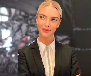 Слушайте свои чувства и цените свою профессиональную этику — это поможет избежать многих нежелательных последствий. Помните: чары корпоратива развеются в полночь, а вот останетесь ли вы после этого на своей должности —  зависит только от вас.