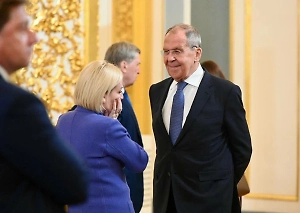 «We LOVE Rov»: Лавров после интервью обзавёлся поклонницами в США