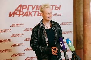 Спецпроект ИД «АиФ» с участием певца SHAMAN награждён спецпризом Премии Рунета