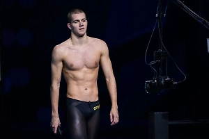 18-летний российский пловец выиграл третье золото на чемпионате мира и установил рекорд