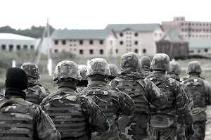 «Как будут летать самолёты?»: В Раде раскритиковали Сырского за перевод авиамехаников в пехоту