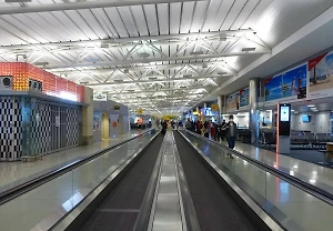 Работа аэропорта Нью-Йорка была остановлена из-за неизвестного беспилотника