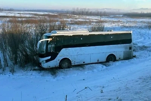 Автобус перевернулся в Забайкалье и отправил на тот свет двух вахтовиков