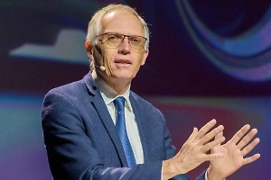 Главу компании-владельца Jeep, Opel и Fiat вышвырнули с поста за плохие продажи