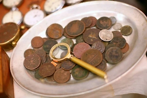 Столичная молодёжь скупает антикварные монеты