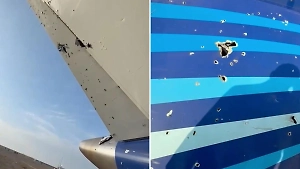 В Сети обсуждают странные отверстия на фюзеляже разбившегося в Актау самолёта